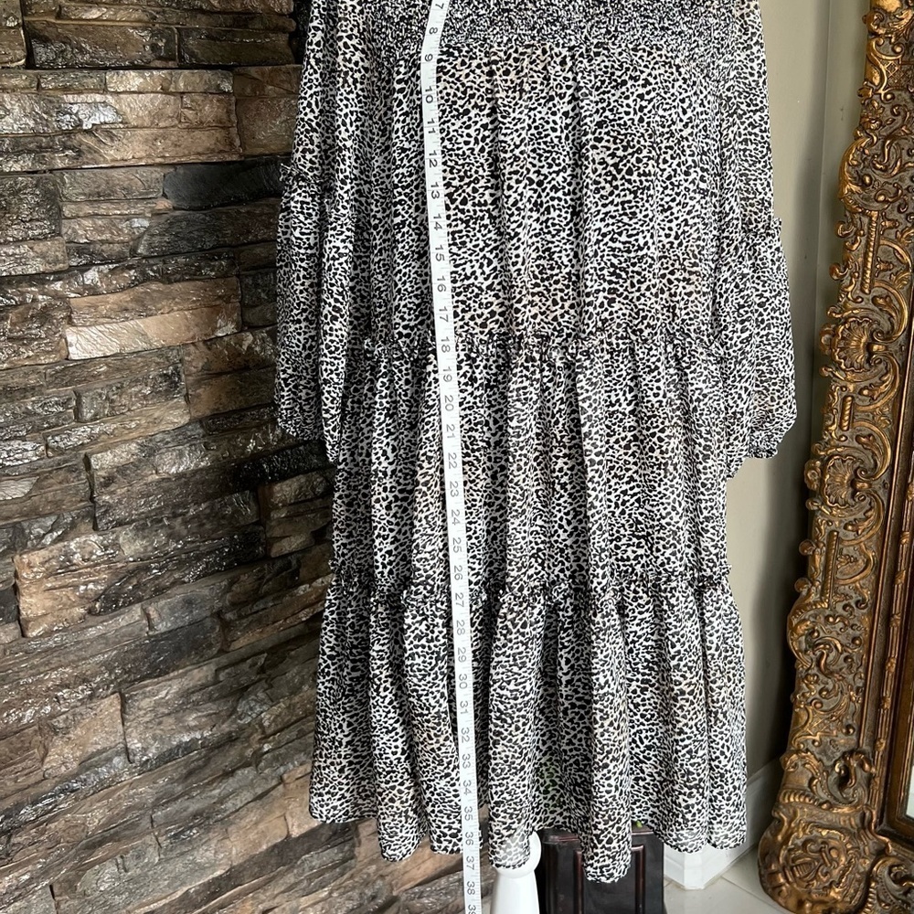 Taylor Monochrome Patterned Long Sleeve Dress - Picture 13 of 14